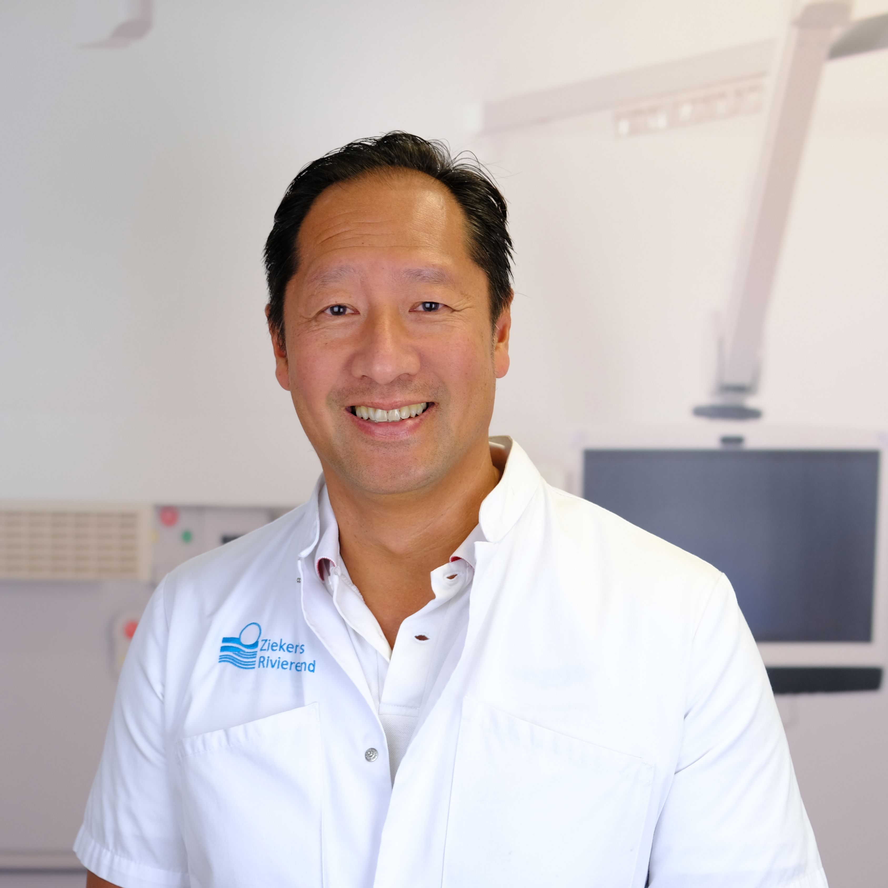 Maningky. M MKA Chirurg