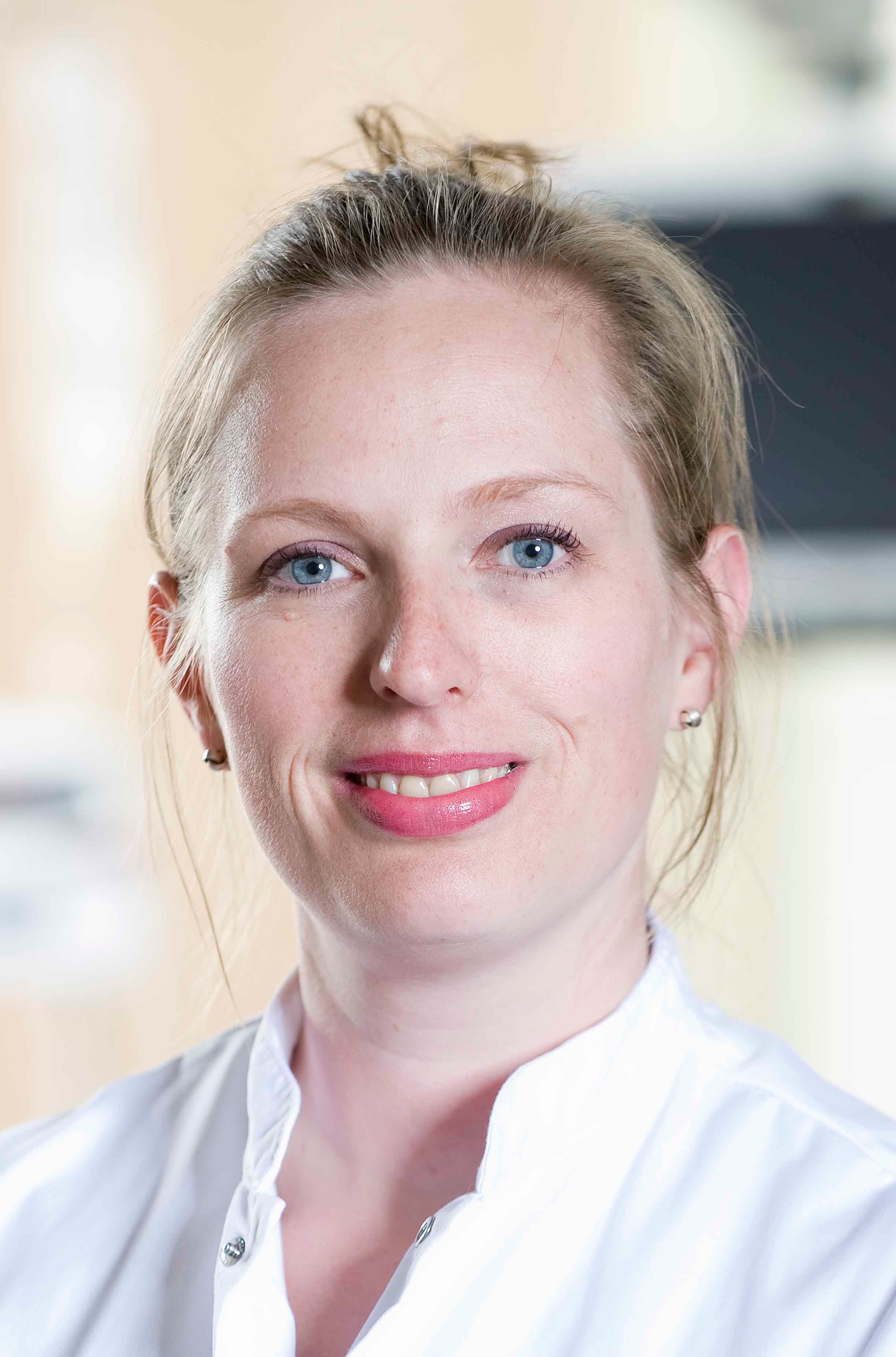 042 M. Haak Inenternist Intensivist